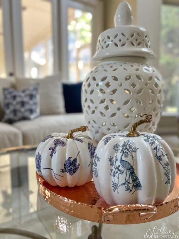 How to Brilliantly Decorate for Fall with Blue and White