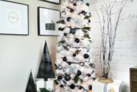 Modern Black and White Christmas Tree – Taryn Whiteaker Designs