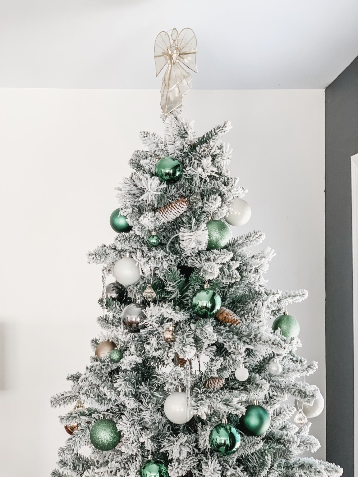 The Prettiest Emerald Green and White Christmas Tree Decor  White